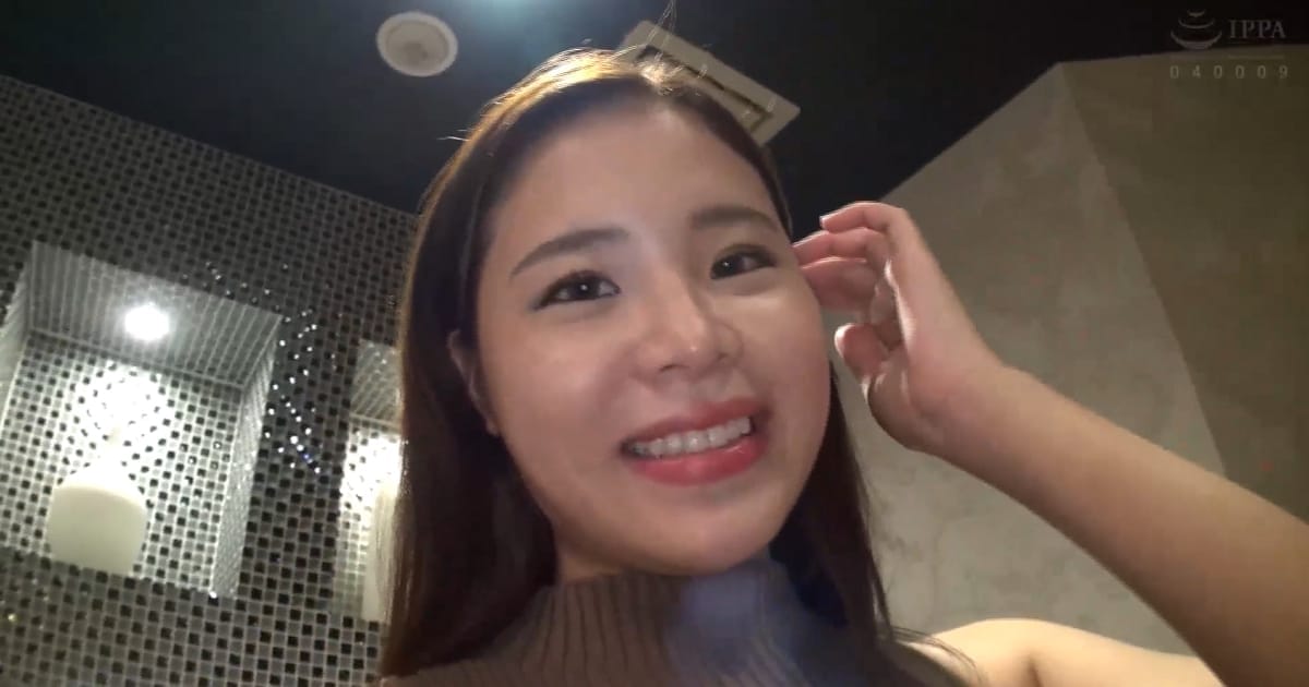 はな パンツにイヤらしいシミをつけるエッチな染みパンお姉さん