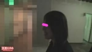 テキパキと仕事をこなしそうな眼鏡が似合うエッチなお姉さん