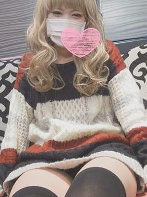 21歳の現役キャバ嬢のエッチなお姉さん
